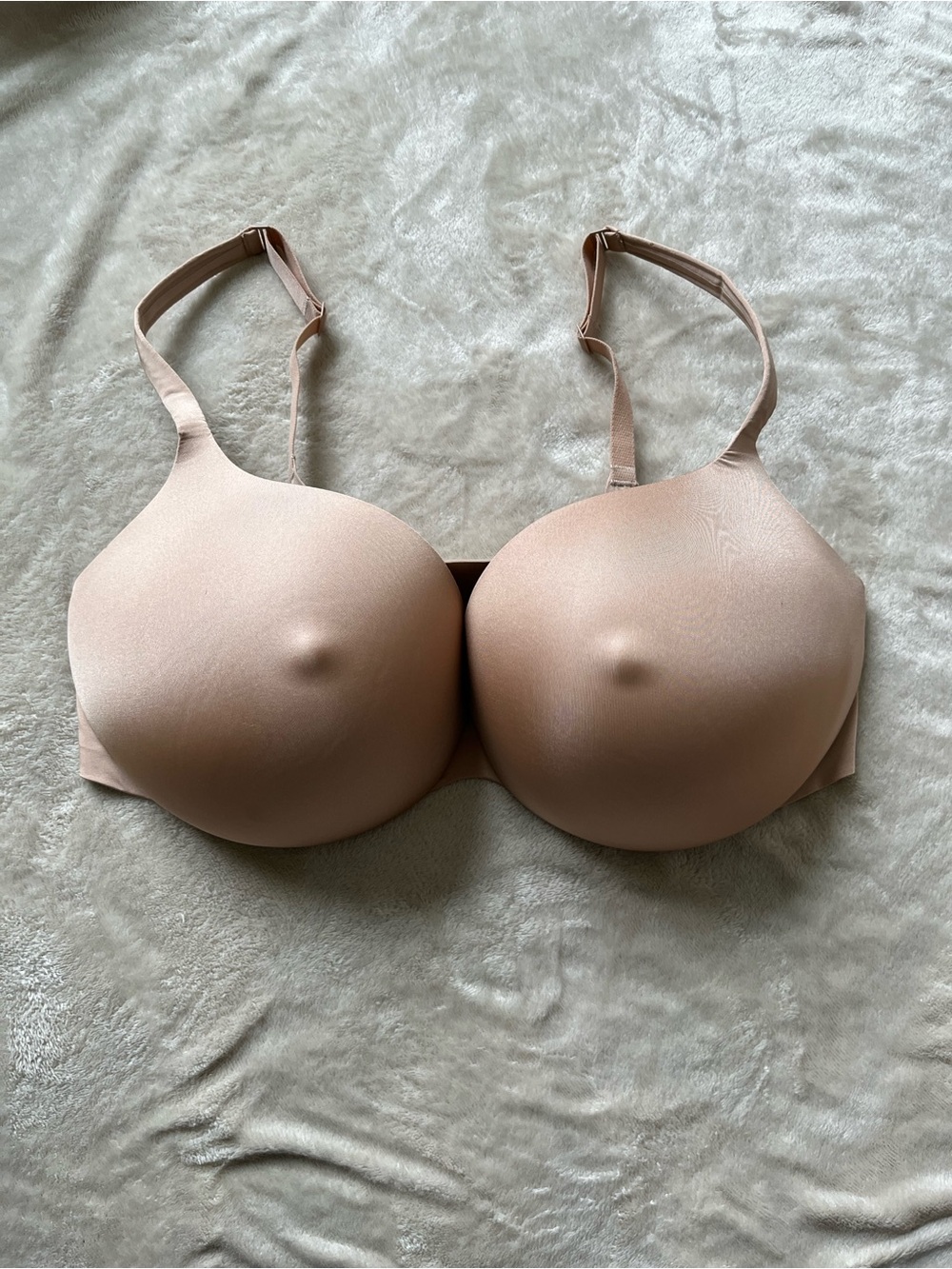 SKIMS Ultimate Nipple Wireless Push-up Bra 38DDD NWOT Clay Color